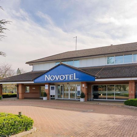 Novotel Милтон-Кейнс Экстерьер фото